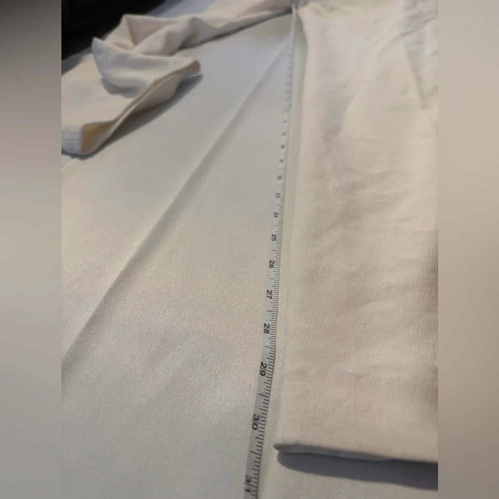 Aritzia The Effortless Pant™ - Crepette™ in Light Birch SZ 10 - Picture 8 of 10